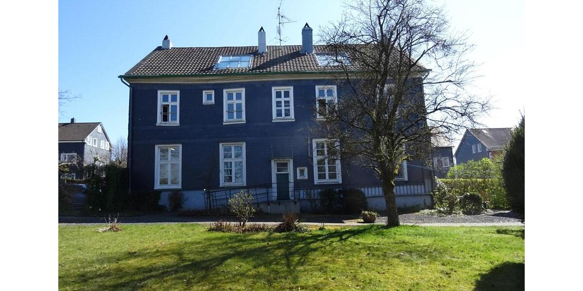 Einfamilienhaus Wermelskirchen - 16 Zimmer, 350 m&sup2;, 3.000&euro; | Angebot:26495527