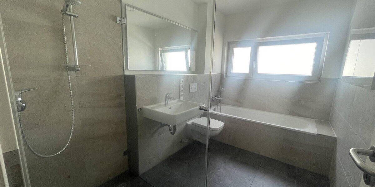 Reihenmittelhaus Langenfeld Immigrath - 5 Zimmer, 134 m&sup2;, 698.000&euro; | Angebot:26853888