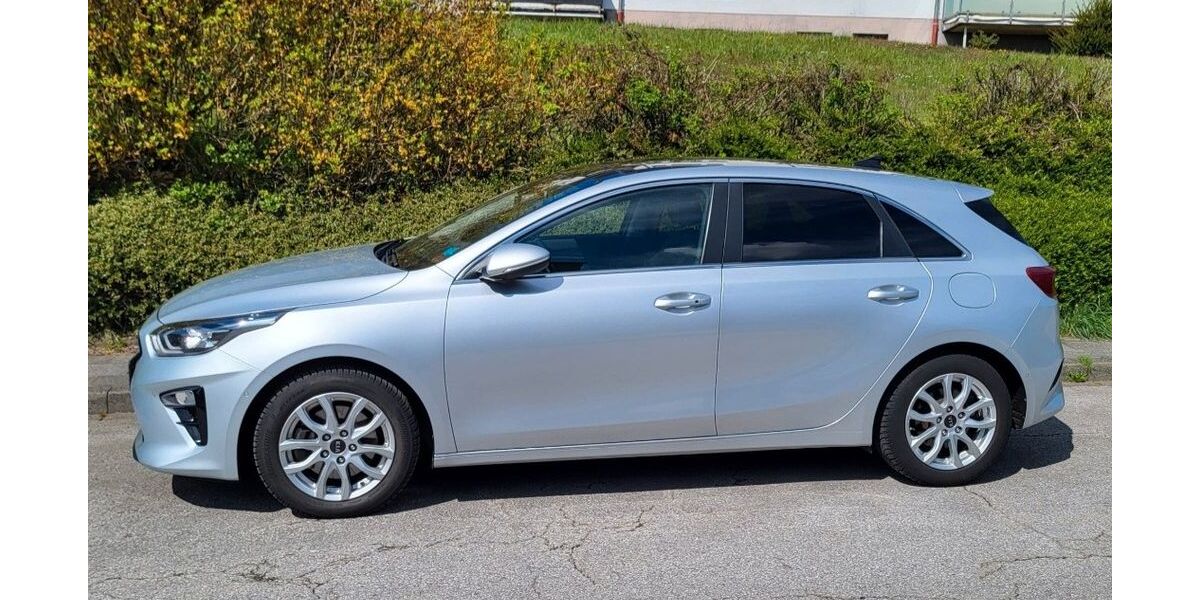 Kia ceed / Ceed 70.000 km 15.850 &euro; Radevormwald 42477