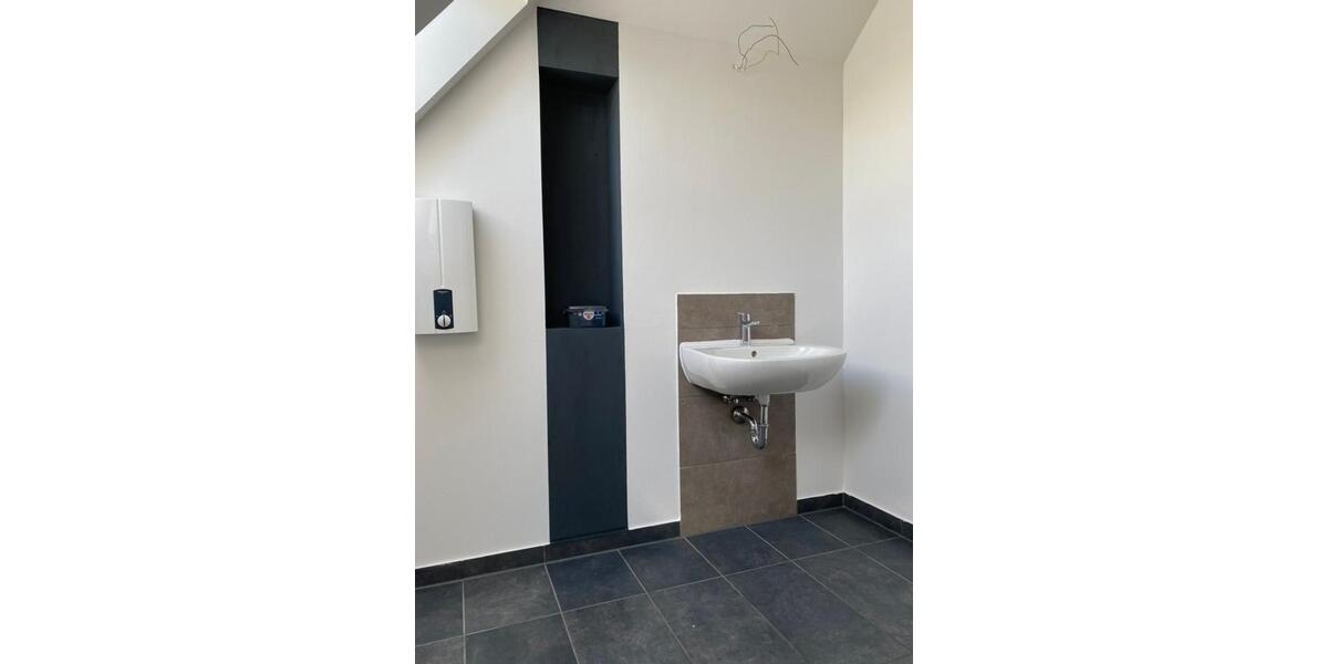 Dachgeschoßwohnung Lindlar - 3 Zimmer, 102 m&sup2;, 955&euro; | Angebot:26256349