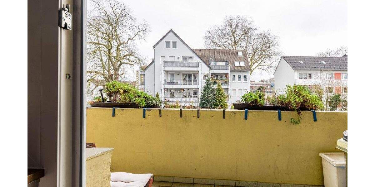 3,5 Zi. Maisonette ETW mit Apartment * 2 Balkone * ca. 137 m² * 3 Bäder, davon 1 Wellnessbad mit Sauna + Whirlpoo... 3 zimmer