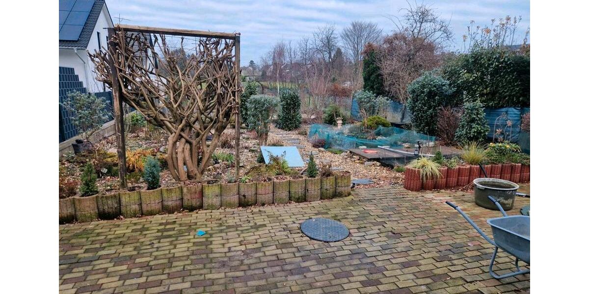 Einfamilienhaus Langenfeld (Rheinland) - 9 Zimmer, 149 m&sup2;, 299.990&euro; | Angebot:26613917