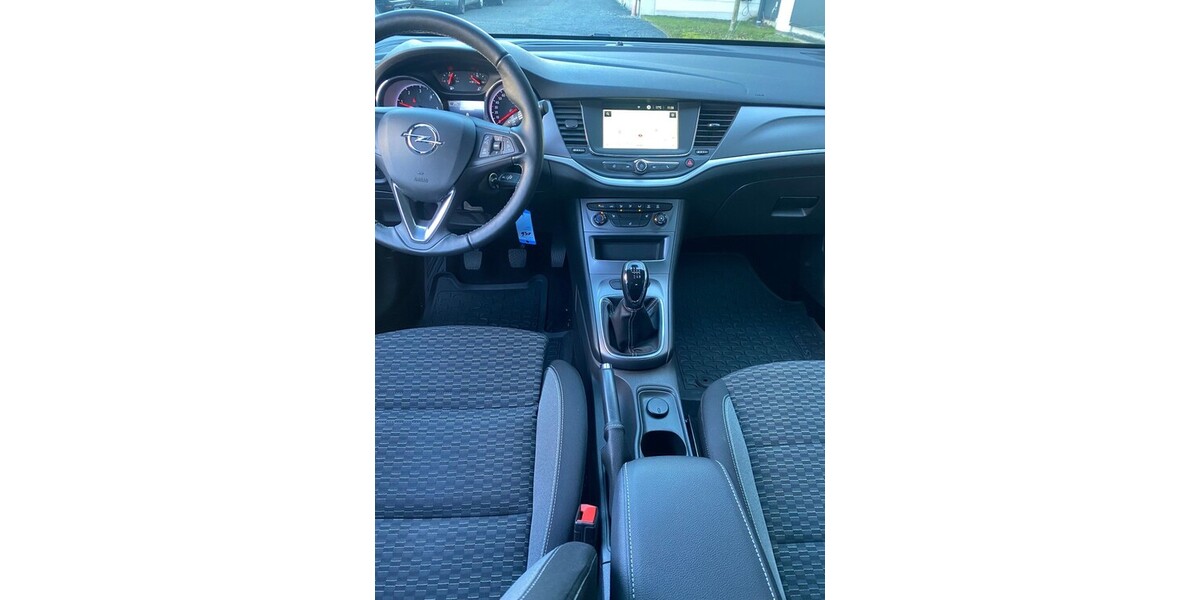 Opel Astra K Sports1.5CDTI.NAVI.VOLL-LED.PDC.11/20 108.000 km 6.990 &euro; Hilden 40721