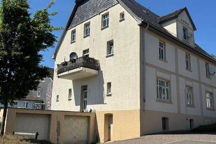 Kapitalanleger gesucht: Mehrfamilienhaus mit Gewerbeeinheit in Kierspe-Dorf 8 zimmer