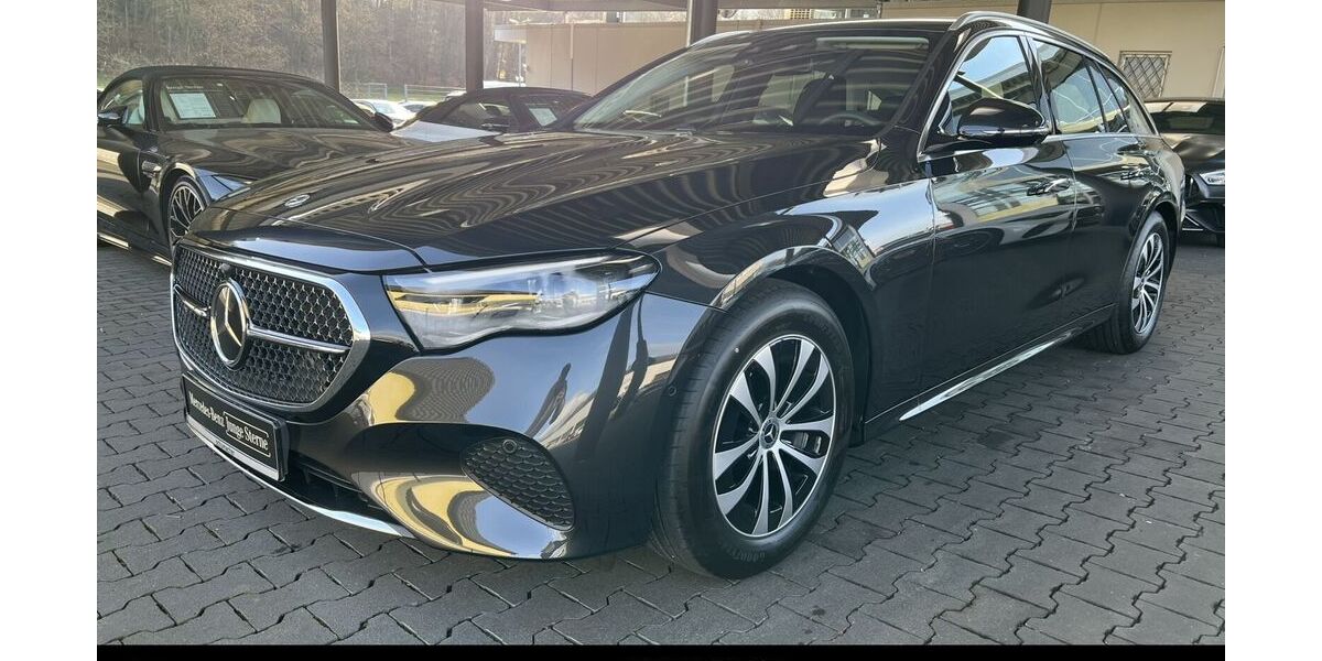 Mercedes-Benz E 200 1.930 km 49.840 &euro; Engelskirchen 51766