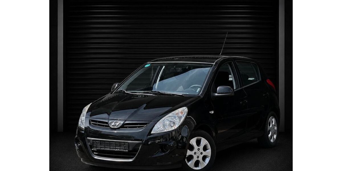 Hyundai i20 86.000 km 2.990 &euro; Remscheid 42857