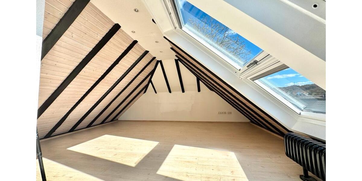 Maisonettenwohnung Remscheid Lüttringhausen - 3.5 Zimmer, 110 m&sup2;, 900&euro; | Angebot:26019160