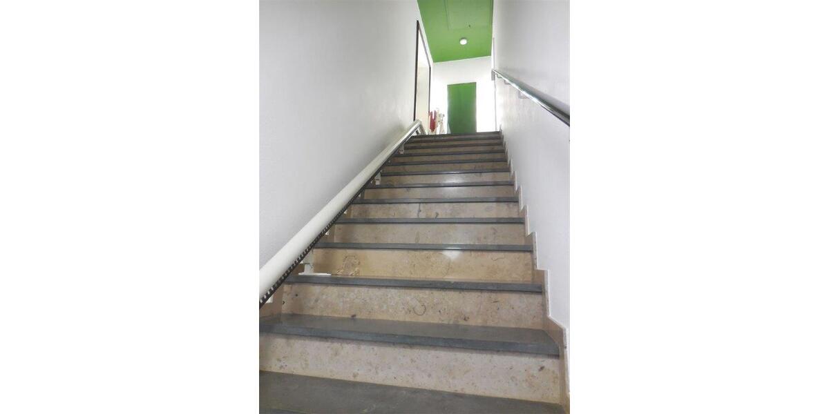 Große 3-Zi-Wohnung mit sensationeller Dachterrasse und separatem Home Office Raum 3 zimmer