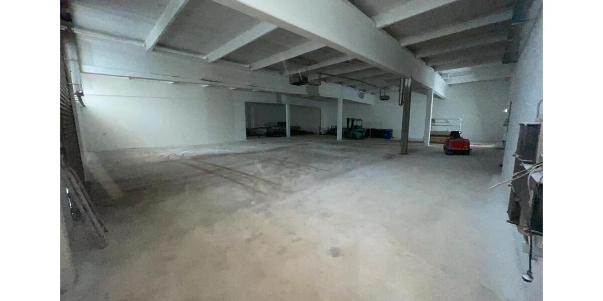 Lagerhalle mit eigener Zufahrt und Laderampe zu vermieten zimmer