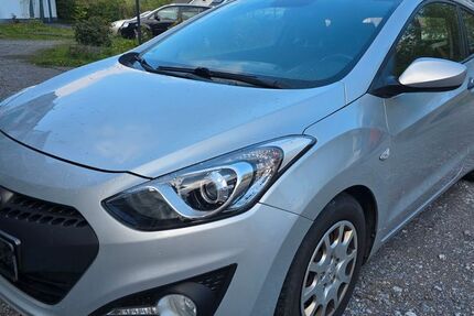 Hyundai i30 199.000 km 3.999 € Wuppertal 42287