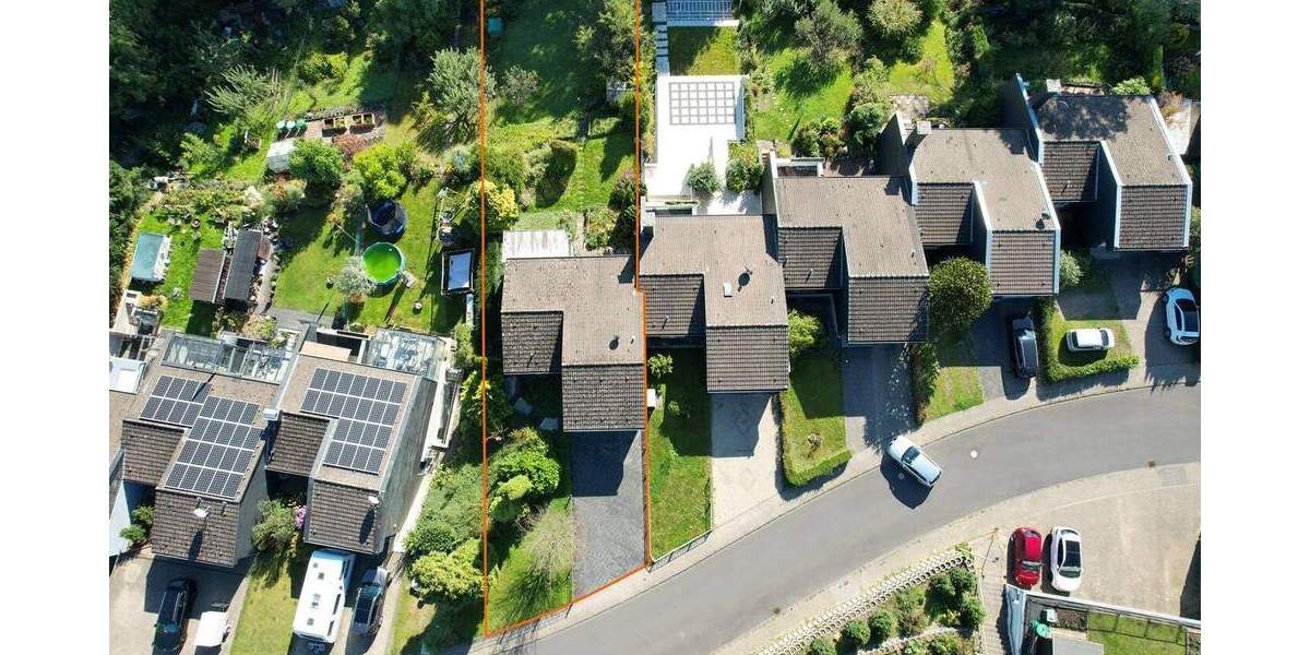 Gepflegtes Einfamilienhaus mit Garage und traumhaftem Grundstück in Leverkusen- Lützenkirchen 4 zimmer