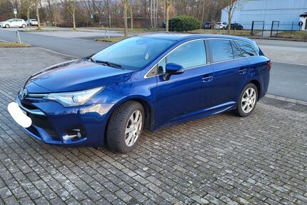 Toyota Avensis 124.000 km 11.999 &euro; Hagen 58135
