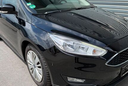 Ford Focus 94.930 km 9.950 &euro; Wuppertal 42285