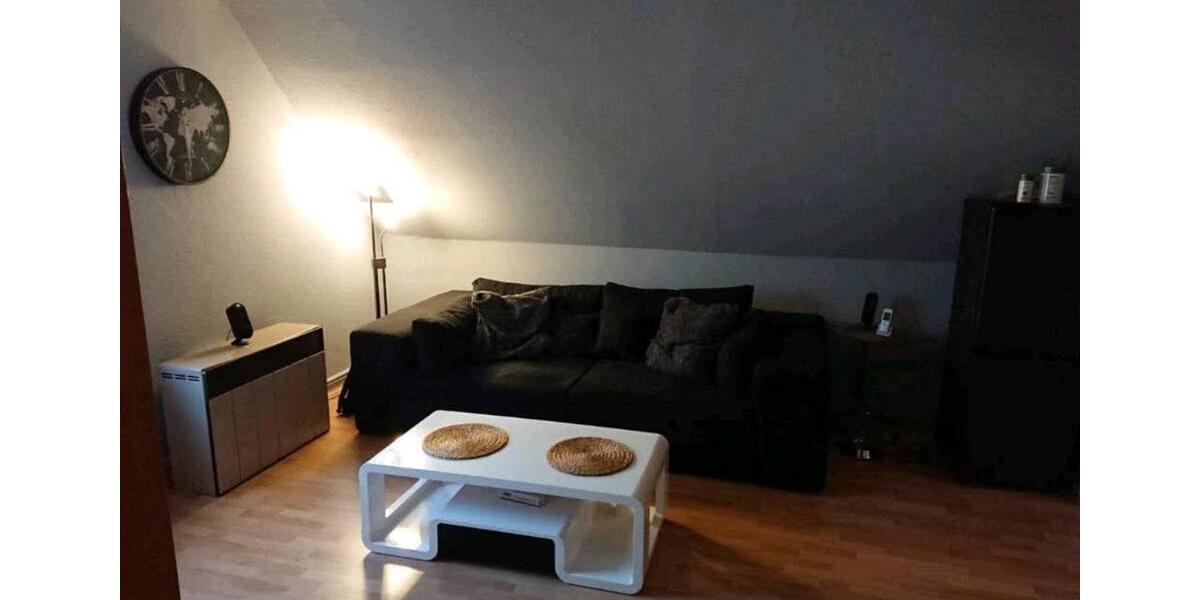 Dachgeschoßwohnung Wermelskirchen - 3.5 Zimmer, 60 m&sup2;, 132.000&euro; | Angebot:25887273