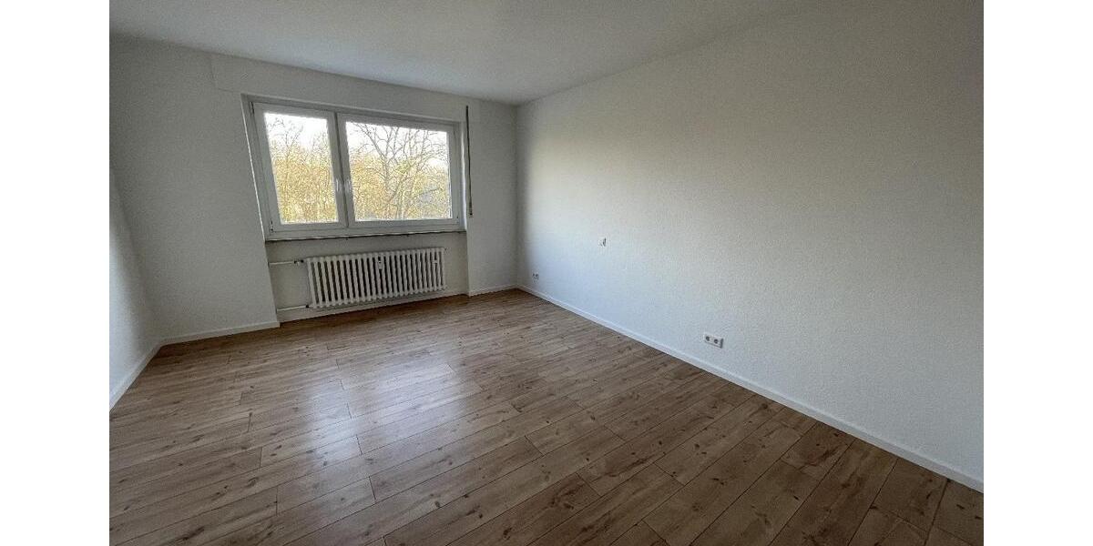 Sanierte 3 Zimmerwohnung am Hanielpark in Düsseldorf-Düsseltal 3 zimmer