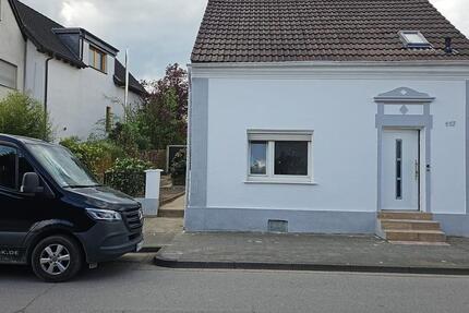 Haus Langenfeld (Rheinland) - 5 Zimmer, 106 m&sup2;, 1.820&euro; | Angebot:26397481