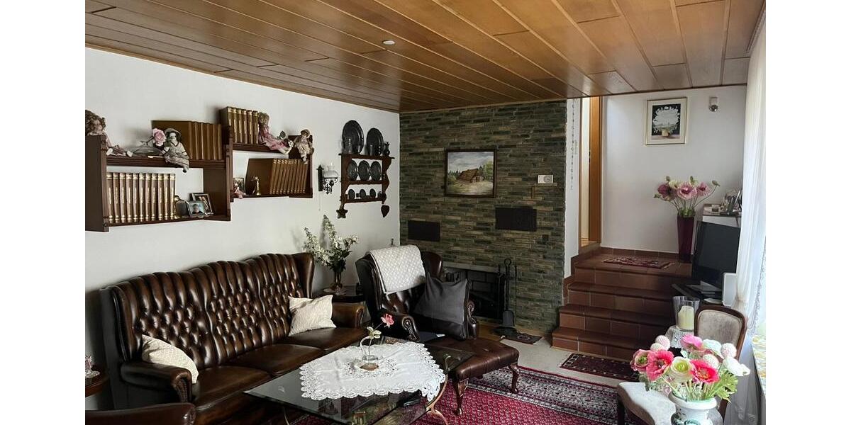 Großzügige 5,5 -Zimmer-Wohnung mit Garten in Düsseldorf-Wersten 5 zimmer