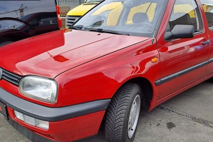 VW Golf 33.600 km 6.900 &euro; Sprockhövel 45549