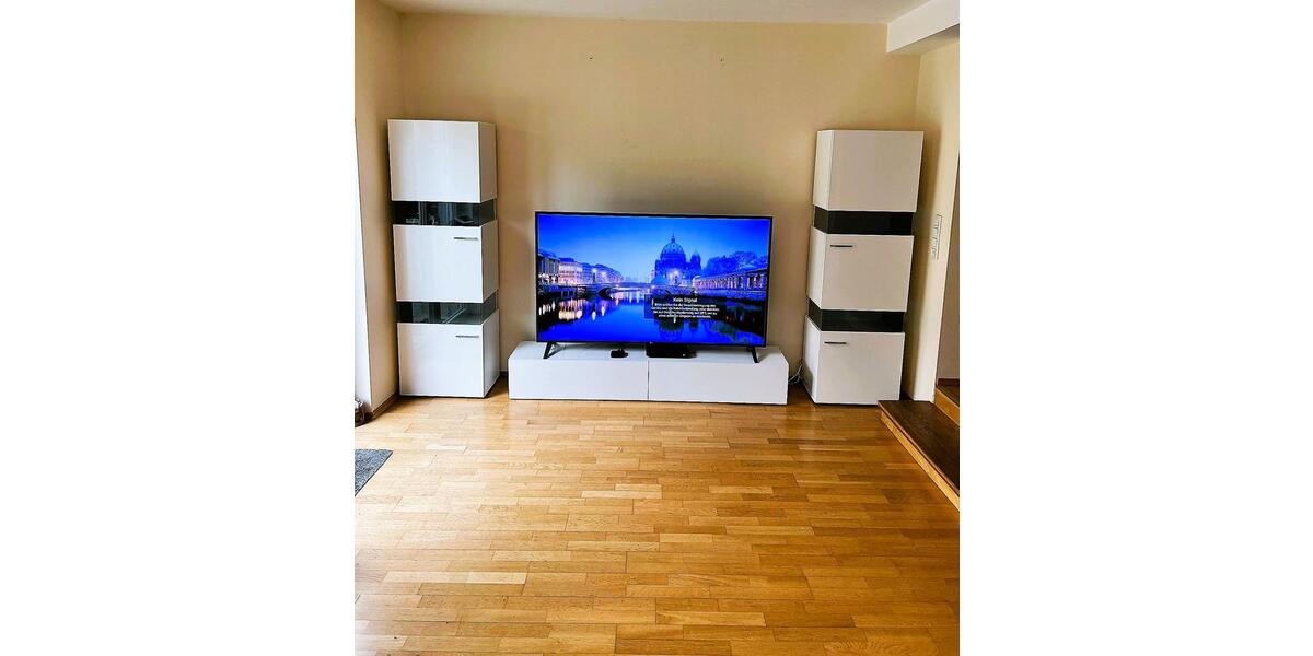 Erdgeschoßwohnung Düsseldorf Stadtbezirk 8 - 3 Zimmer, 100 m&sup2;, 1.400&euro; | Angebot:25658412