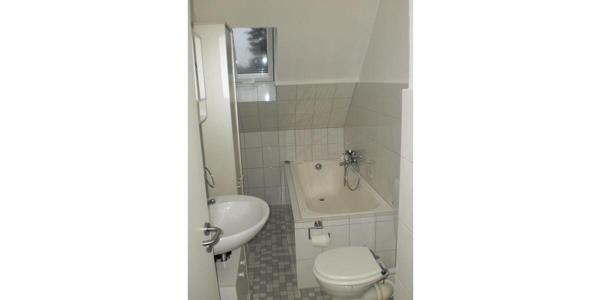 Vermiete Wohnung in Hückeswagen-Wiehagen, 65qm, 2. OG. 1 zimmer