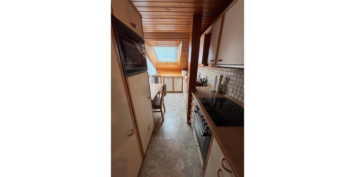 Dachgeschoßwohnung Wuppertal Arrenberg - 3 Zimmer, 68 m&sup2;, 510&euro; | Angebot:25280410