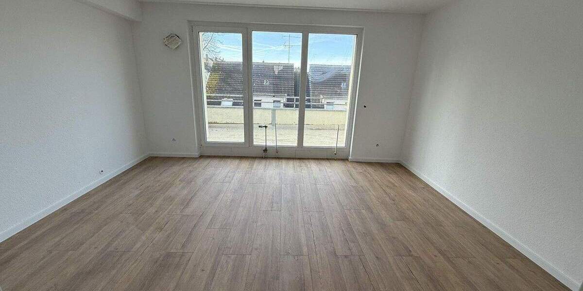 3-Zimmer-Wohnung (106 m²) - Erstbezug nach Kernsanierung, XXL-Dachterrasse, Aufzug 3 zimmer