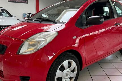 Toyota Yaris 120.000 km 2.990 € Leverkusen 51371