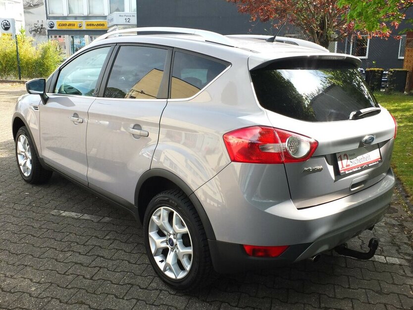 Ford Kuga CHAMPIONS EDITION 4x4 AHK SPORT 188.211 km 6.408 € Köln 50858