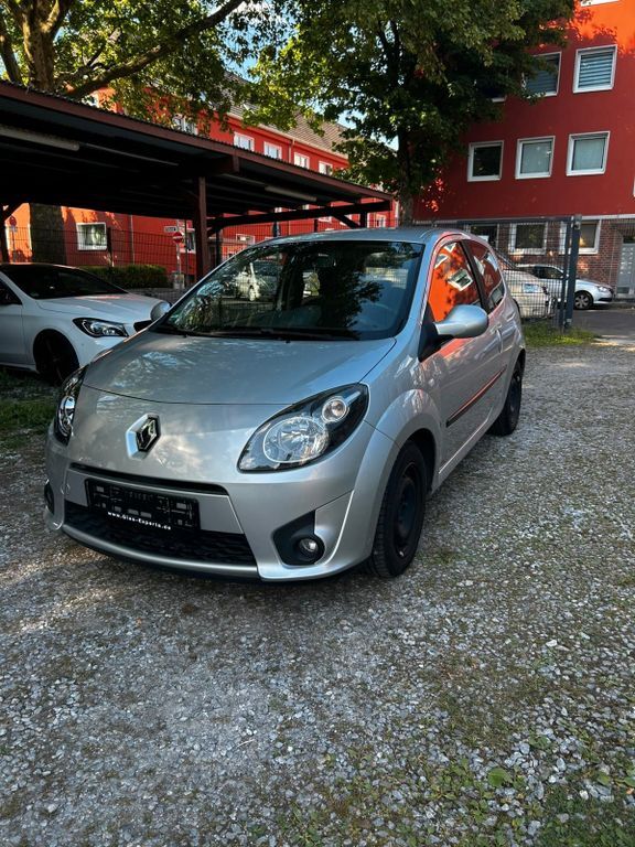 Renault Twingo 121.000 km 1.490 € Düsseldorf 40229