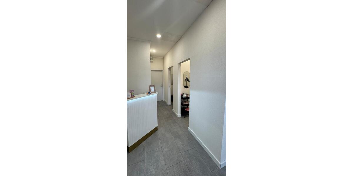 KosmetikRaum frei zur Untermiete zimmer