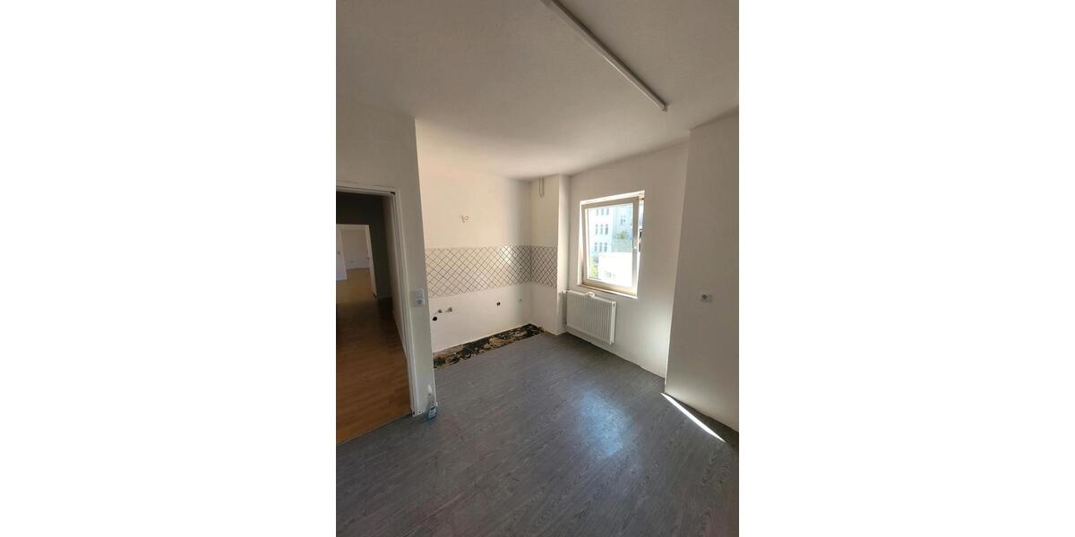 Etagenwohnung Wuppertal Gemarkung Langerfeld - 4 Zimmer, 95 m&sup2;, 800&euro; | Angebot:26399089