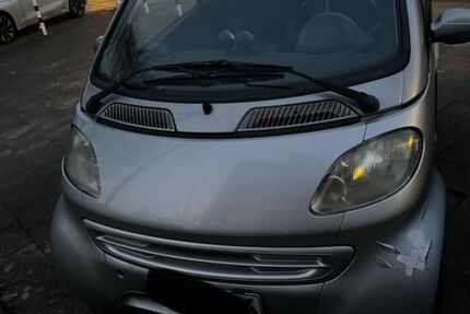 Smart ForTwo 86.000 km 2.000 &euro; Düsseldorf 40625