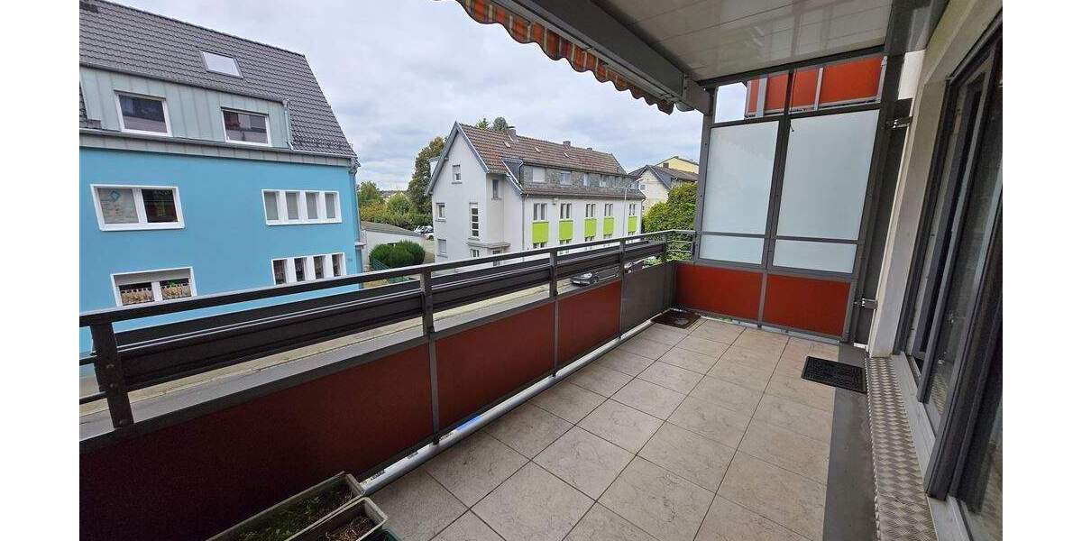 Etagenwohnung Leverkusen Quettingen - 3 Zimmer, 84 m&sup2;, 296.000&euro; | Angebot:25740370