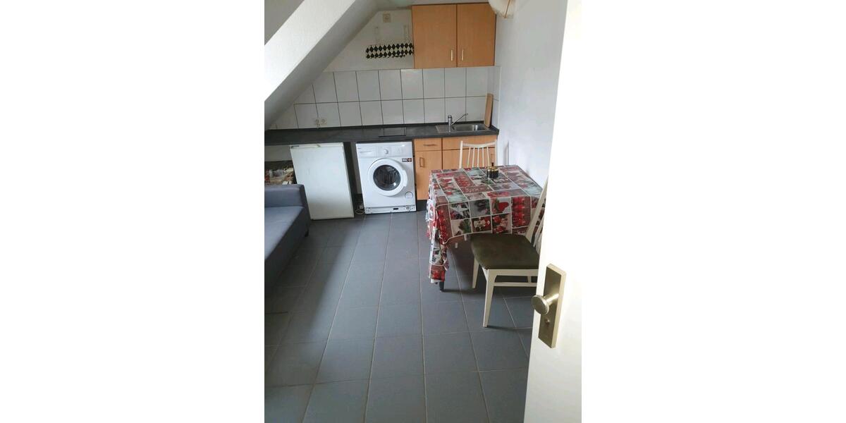 Etagenwohnung Düsseldorf Stadtmitte - 1 Zimmer, 35 m&sup2;, 699&euro; | Angebot:25753586