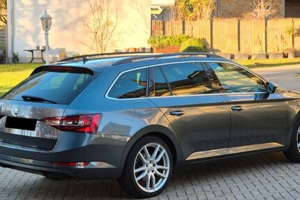 Skoda Superb 179.000 km 13.499 &euro; Kierspe 58566