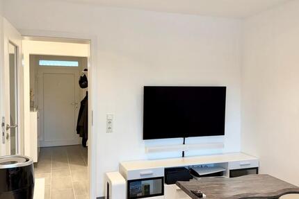 Sehr gepflegte und sanierte Eigentumswohnung mit Balkon 2 zimmer