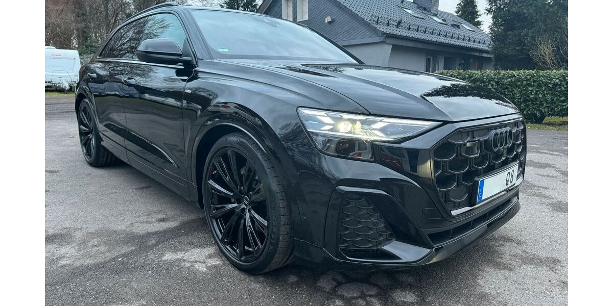 Audi Q8 12.500 km 123.760 € Langenfeld 40764