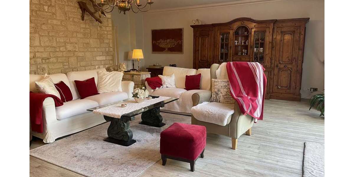 Etagenwohnung Düsseldorf Eller - 3 Zimmer, 126 m&sup2;, 365.000&euro; | Angebot:25685495