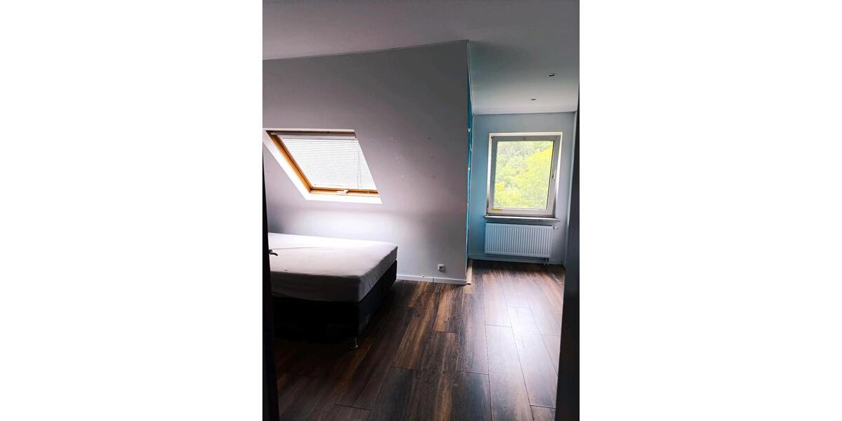 Mehrfamilienhaus, Wohnhaus Hagen Dahl - 8 Zimmer, 240 m&sup2;, 346.000&euro; | Angebot:27132114
