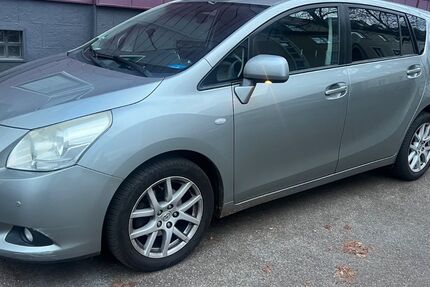 Toyota Verso 239.055 km 6.900 € Essen 45359
