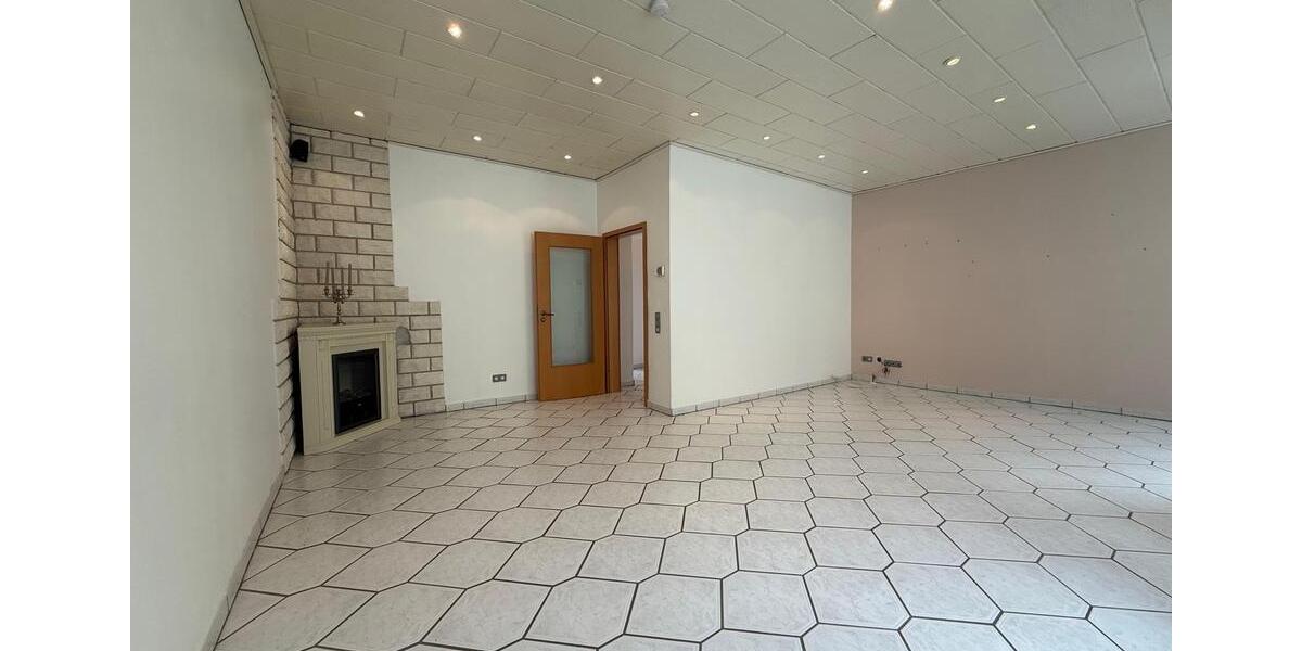 Etagenwohnung Hagen Hagen-Nord - 4 Zimmer, 112 m&sup2;, 1.200&euro; | Angebot:25600752