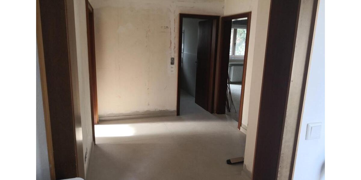 Helle 3,5-Zimmer Wohnung mit Garage und Garten in Lüttringhausen 3.5 zimmer