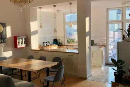 Wohnung Düsseldorf Derendorf - 4 Zimmer, 133 m&sup2;, 2.000&euro; | Angebot:27131954
