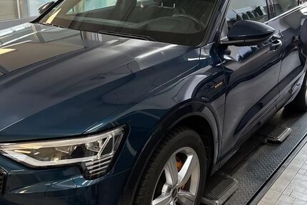 Audi e-tron 18.472 km 37.743 &euro; Hagen 58091