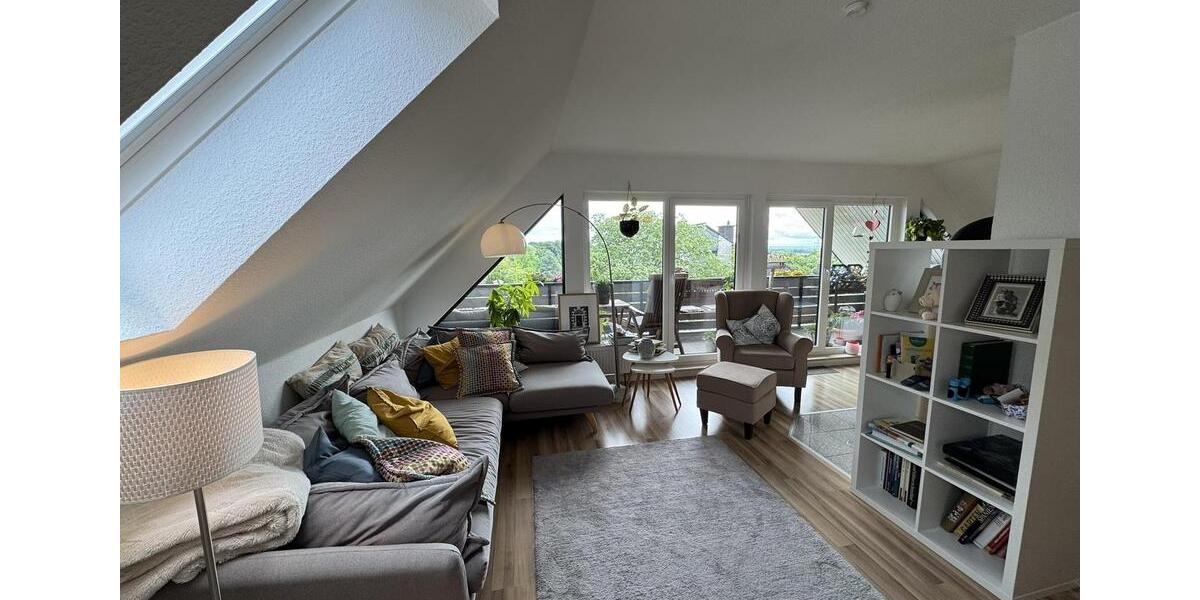 Dachgeschoßwohnung Haan - 4 Zimmer, 100 m&sup2;, 1.200&euro; | Angebot:26408972