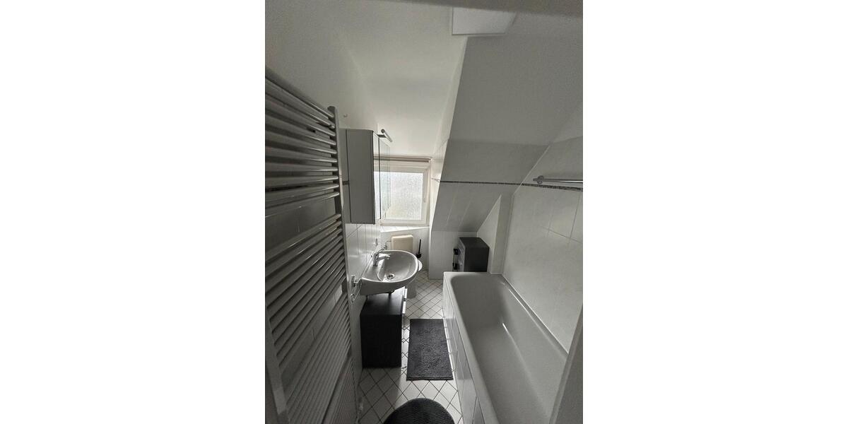 Top gepflegte 2 Zimmer Dachgeschosswohnung 2 zimmer