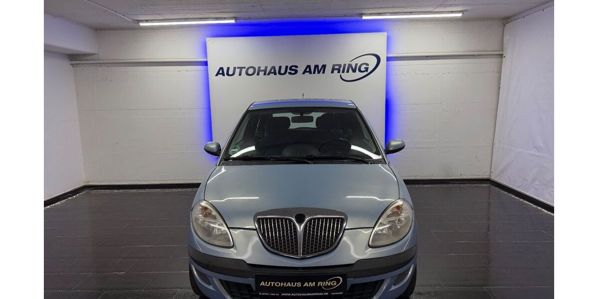 Lancia Ypsilon 118.355 km 2.999 &euro; Ratingen bei Düsseldorf 40878