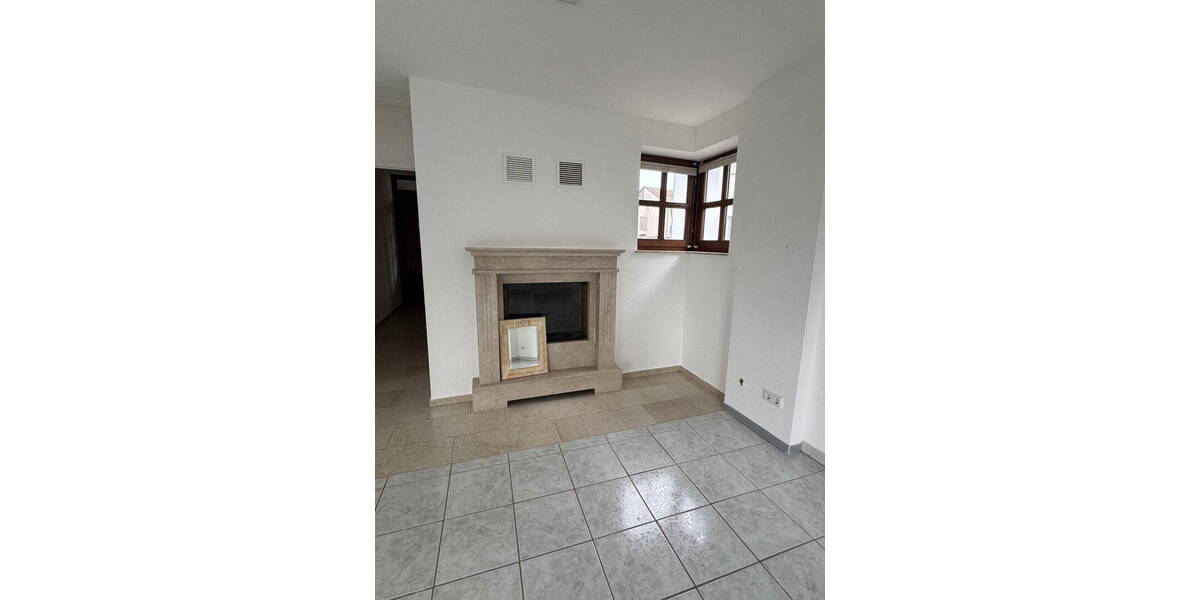 Etagenwohnung Bergisch Gladbach Schildgen - 3 Zimmer, 109 m&sup2;, 1.490&euro; | Angebot:26037052
