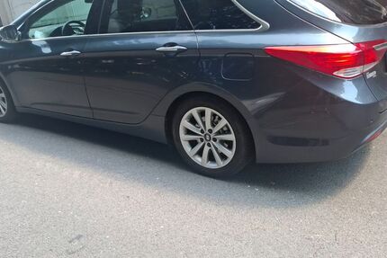 Hyundai i40 280.000 km 4.000 &euro; wuppertal 42277