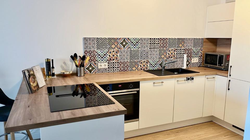 Tolle 2-Zi.-Wohnung mit Balkon, TG-Stellplatz, Dusche und Wanne 2 zimmer